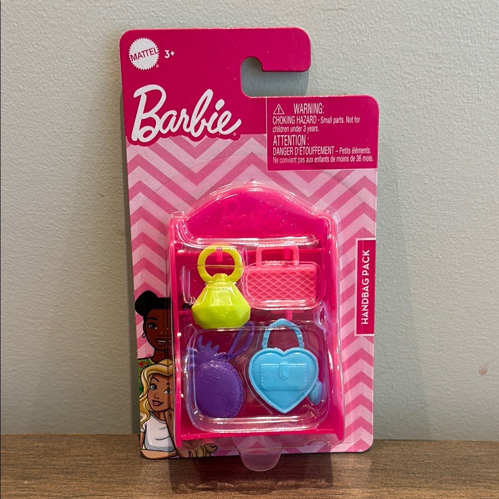 Barbie Accessory Sets - Picture 4 of 7